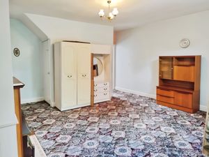 Dining room- click for photo gallery